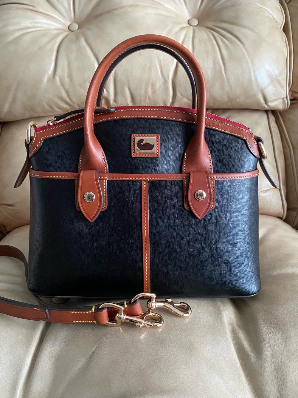 LKNW Dooney & Bourke Saffiano Leather Pocket Satchel w/Strap